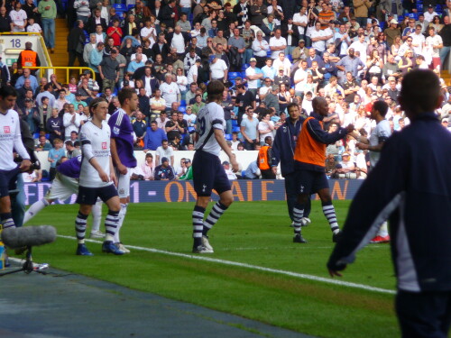 Spurs walk back on to the pitch after half time.