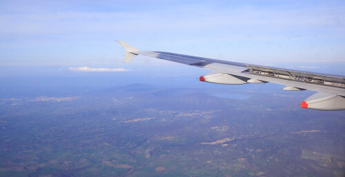 Final approach in to Aeroporti di Fiumicino, Roma.