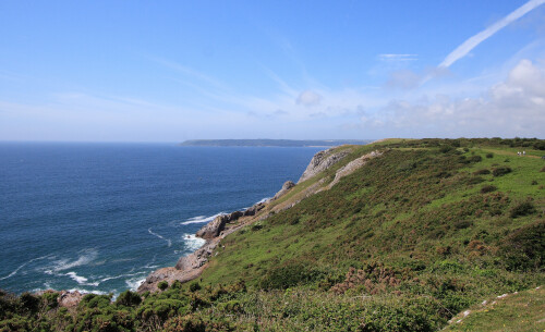 3 Cliffs Bay