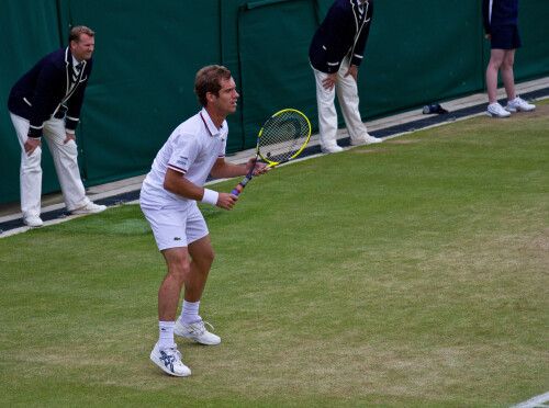 Receive - Gasquet [18] v Mayer [31] - Day 7 - Wimbledon 2012