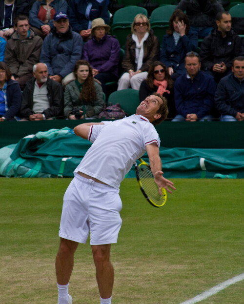 Now that's what I call "service-face" - Gasquet [18] v Mayer [31] - Day 8 - Wimbledon 2012