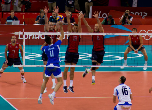 London 2012 - Volleyball - Men's Quarter Finals

Italy v U.S.A. in the second quarter final.  U.S.A were the defending Olympic champions but lost 3-0 to Italy.

The USA really tried to get their block to dominate, alwasys trying to go up with 3 blockers.