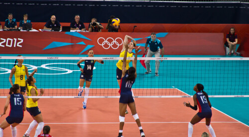 London 2012 - Volleyball - Ladies Final

Brazil v U.S.A. in the Ladies gold medal final.

U.S.A. hadn't lost a game all year and Brazil were embarassingly bad in the first set, but they sped up their attack massively and started getting clever with subbing their setters on and off to win 3-1.

This is another Thaisa swat to the T.  When she's on form, Brazil are unplayable.