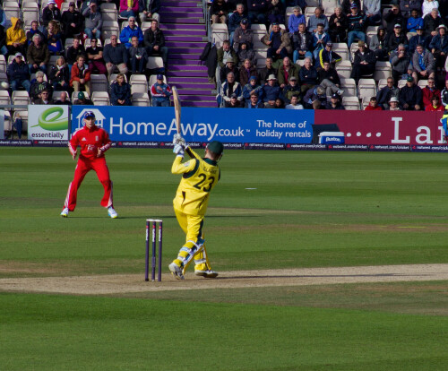 http://www.bbc.co.uk/sport/0/cricket/24120183