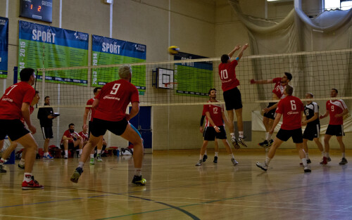 Solent took on Tendring in a match that would decide the winner of Div 1 and who got promoted to the Super 8's.  Solent won the match 3-0.